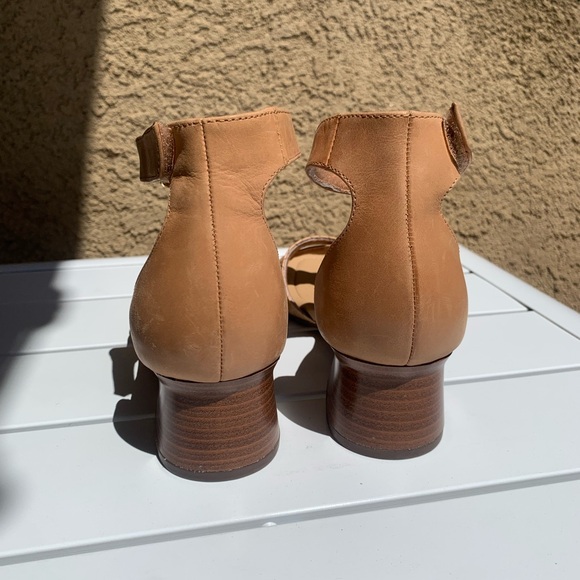 Clarks Collection tan block leather heels sandals size 7.5M - Picture 4 of 15